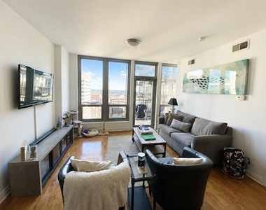 565 W Quincy Street - Photo Thumbnail 2