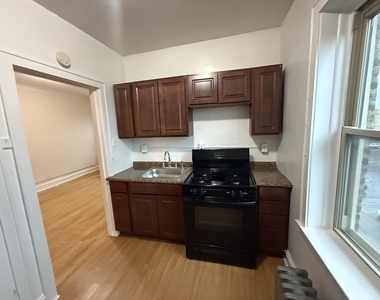2109 Grove Avenue - Photo Thumbnail 6