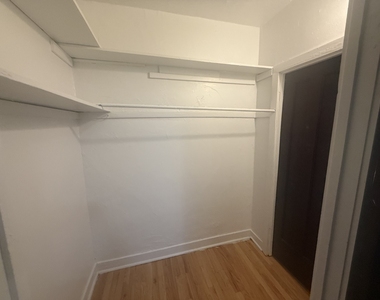 2109 Grove Avenue - Photo Thumbnail 4