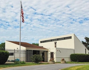 1605 E Central Road - Photo Thumbnail 6
