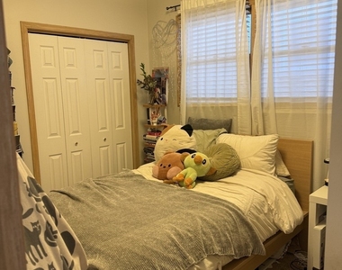 1444 W Walton Street - Photo Thumbnail 10
