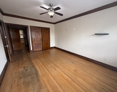 6833 21st Street - Photo Thumbnail 4