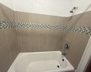6833 21st Street - Photo Thumbnail 9
