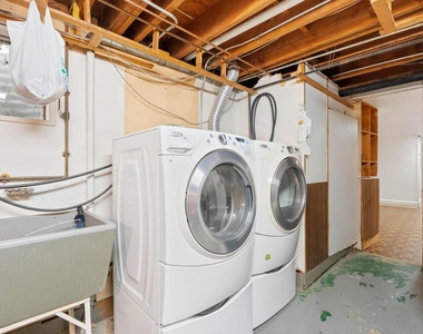 818 Leahy Circle - Photo Thumbnail 21