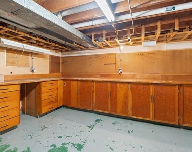818 Leahy Circle - Photo Thumbnail 22