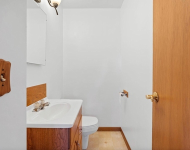 818 Leahy Circle - Photo Thumbnail 19
