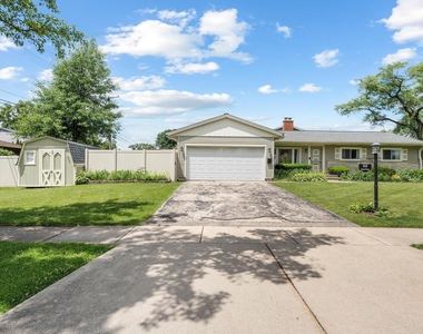 818 Leahy Circle - Photo Thumbnail 1