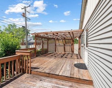 818 Leahy Circle - Photo Thumbnail 26