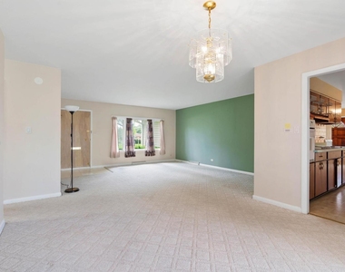 818 Leahy Circle - Photo Thumbnail 2