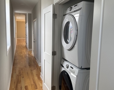 1629 N Spaulding Avenue - Photo Thumbnail 12