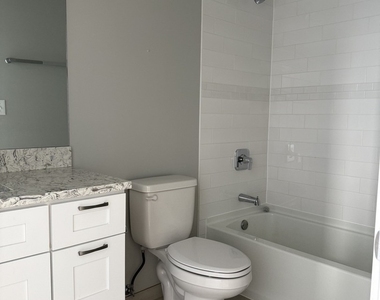1629 N Spaulding Avenue - Photo Thumbnail 13