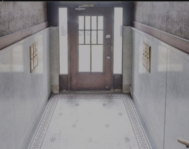 5824 S Michigan Avenue - Photo Thumbnail 1