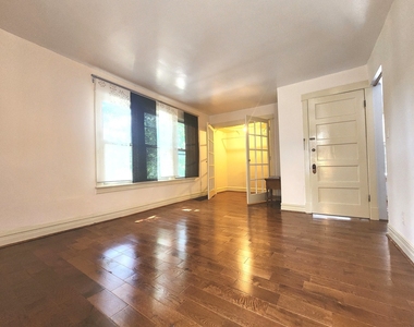 1018 S Maple Avenue - Photo Thumbnail 1