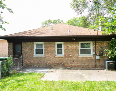 8837 S Talman Avenue - Photo Thumbnail 16