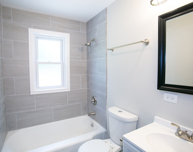 8837 S Talman Avenue - Photo Thumbnail 14