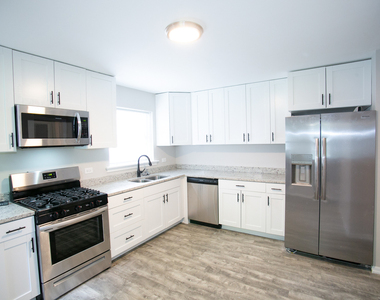 8837 S Talman Avenue - Photo Thumbnail 2