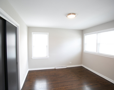 8837 S Talman Avenue - Photo Thumbnail 8