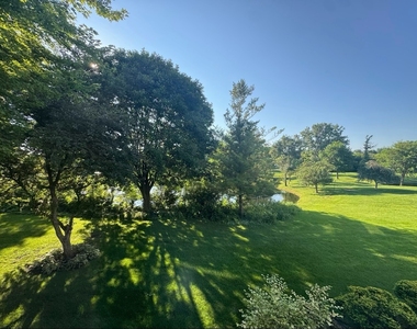 352 Bristol Lane - Photo Thumbnail 15