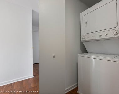 6004 E Lake Drive - Photo Thumbnail 15