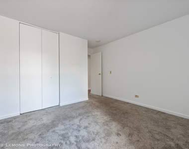 6004 E Lake Drive - Photo Thumbnail 13
