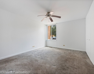 6004 E Lake Drive - Photo Thumbnail 9