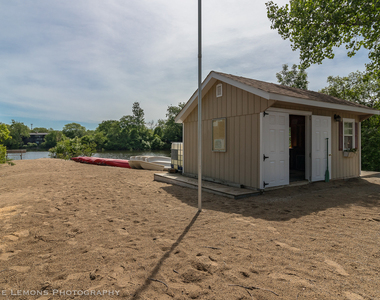 6004 E Lake Drive - Photo Thumbnail 20