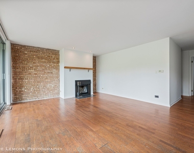 6004 E Lake Drive - Photo Thumbnail 2