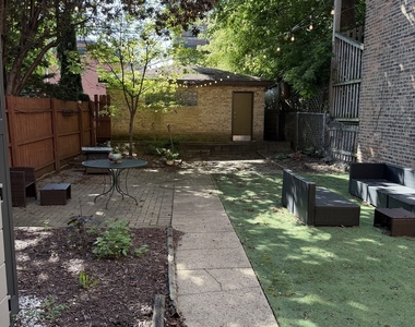1921 W Evergreen Avenue - Photo Thumbnail 8