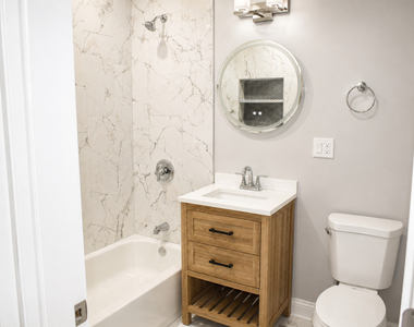 10919 S King Drive - Photo Thumbnail 5