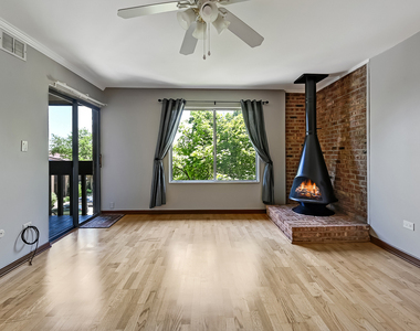 6184 Pinewood Court - Photo Thumbnail 5
