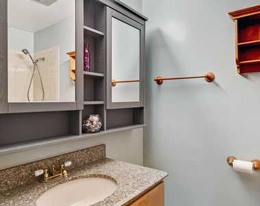 6184 Pinewood Court - Photo Thumbnail 9