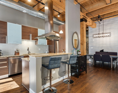 154 W Hubbard Street - Photo Thumbnail 9