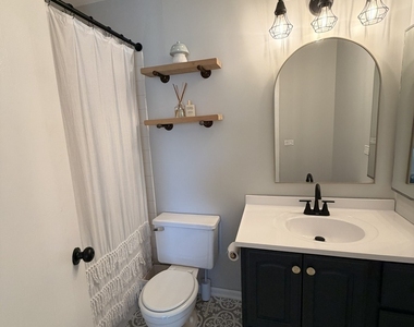 120 E Winchester Road - Photo Thumbnail 5
