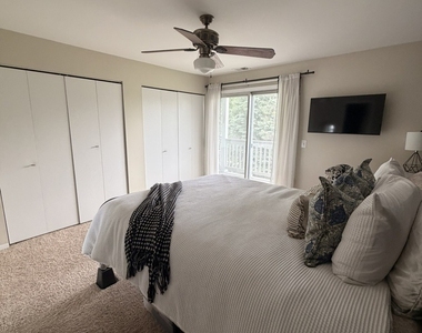 120 E Winchester Road - Photo Thumbnail 4