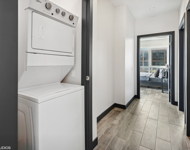 171 N Aberdeen Street - Photo Thumbnail 11