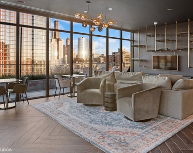 171 N Aberdeen Street - Photo Thumbnail 26