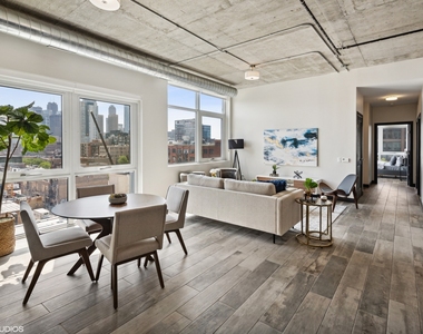 171 N Aberdeen Street - Photo Thumbnail 1