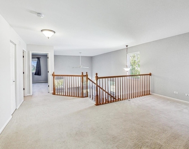 3211 S Ronan Drive - Photo Thumbnail 14