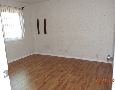 641 Dordan Court - Photo Thumbnail 17