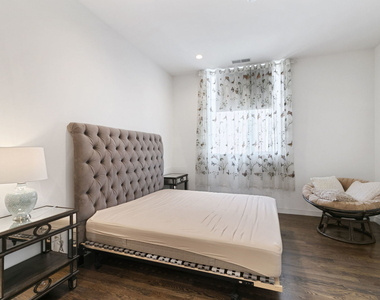 147 N Euclid Avenue - Photo Thumbnail 13