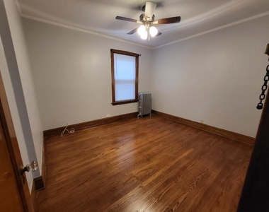 5112 W Sunnyside Avenue - Photo Thumbnail 9