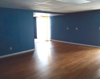 2539 Brunswick Circle - Photo Thumbnail 13