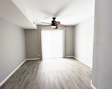 2716 Yorkshire Court - Photo Thumbnail 2