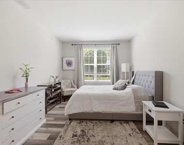 3097 Falling Waters Lane - Photo Thumbnail 5