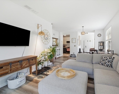 3097 Falling Waters Lane - Photo Thumbnail 2