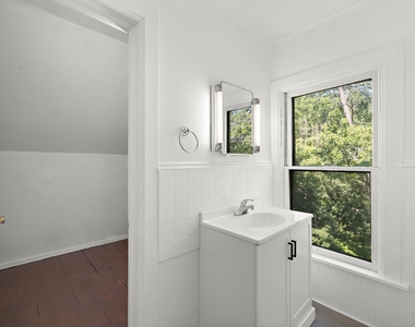 601 S Jefferson Street - Photo Thumbnail 11