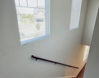 659 Switchgrass Way - Photo Thumbnail 11