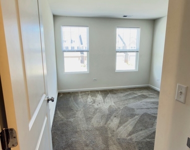 659 Switchgrass Way - Photo Thumbnail 21