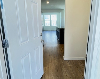 659 Switchgrass Way - Photo Thumbnail 10