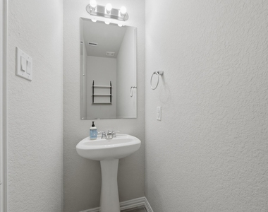 10602 Wagner Street - Photo Thumbnail 23